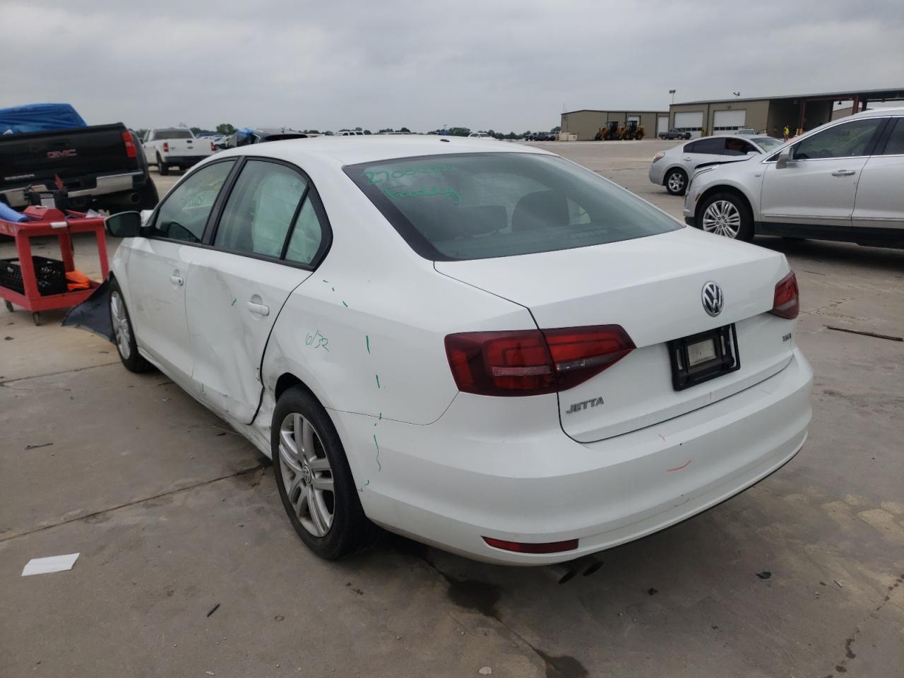 Photo 3 from auction – 2018 VOLKSWAGEN JETTA S with VIN 3VW2B7AJ9JM233728