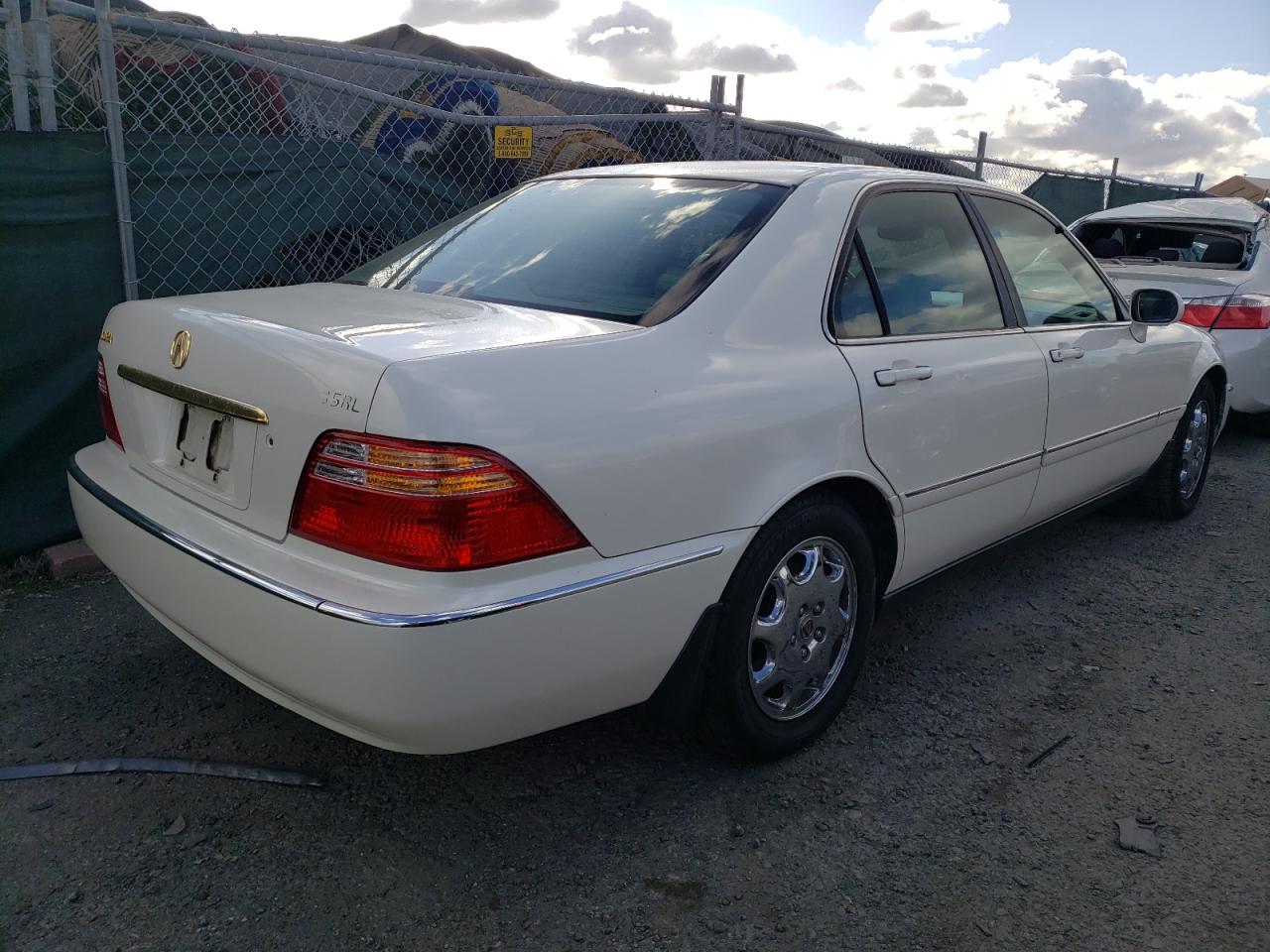 Photo 4 from auction – 1999 ACURA 3.5RL with VIN JH4KA9650XC008944