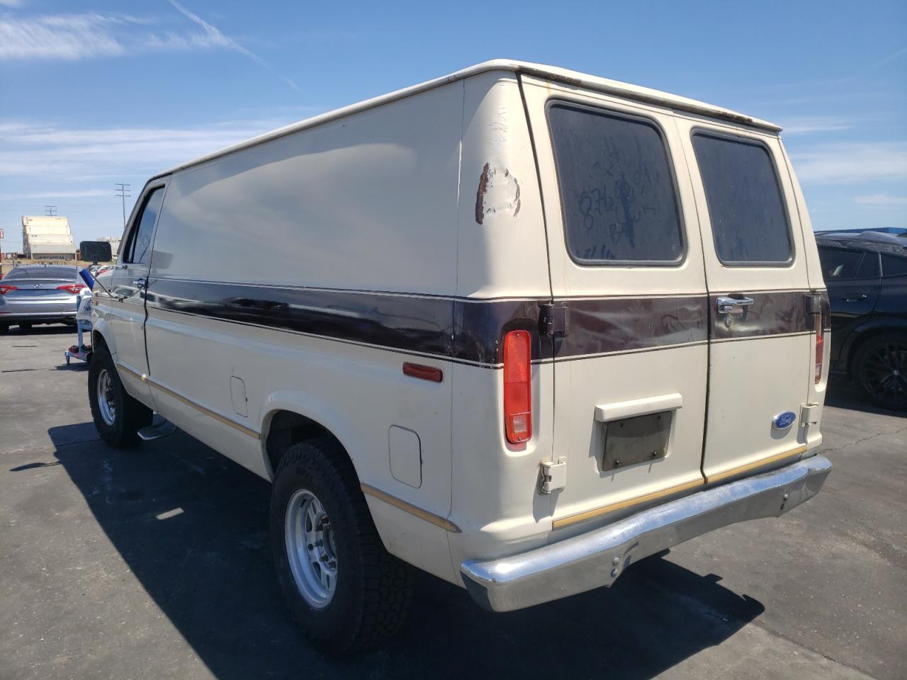 Photo 13 from auction – 1990 FORD ECONOLINE with VIN 1FTFE24H8LHA76286