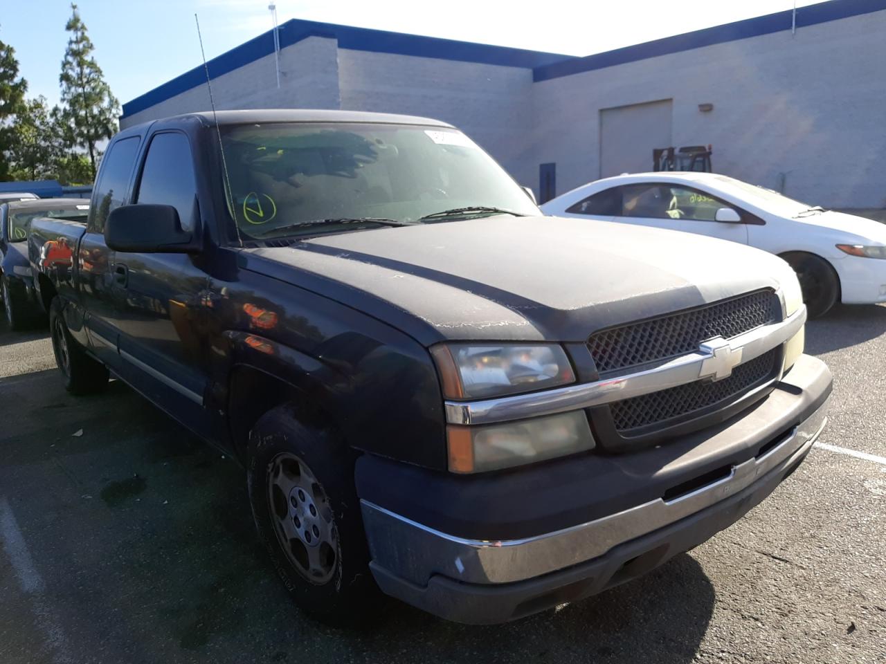 CHEVROLET SILVERADO 2004 with VIN 2GCEC19V041247658 - Photo from auction