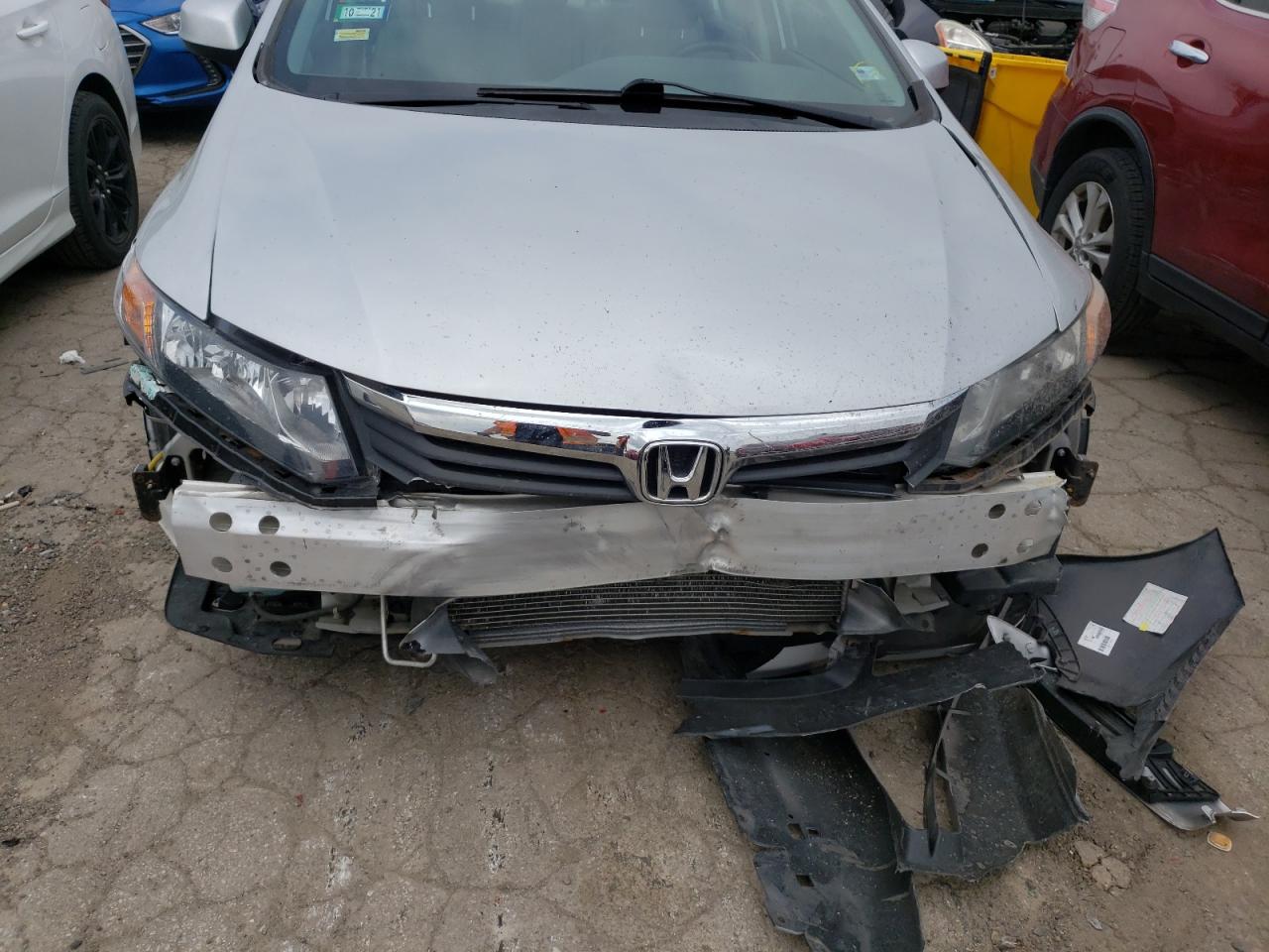 Photo 9 from auction – 2012 HONDA CIVIC EXL with VIN 19XFB2F95CE038230
