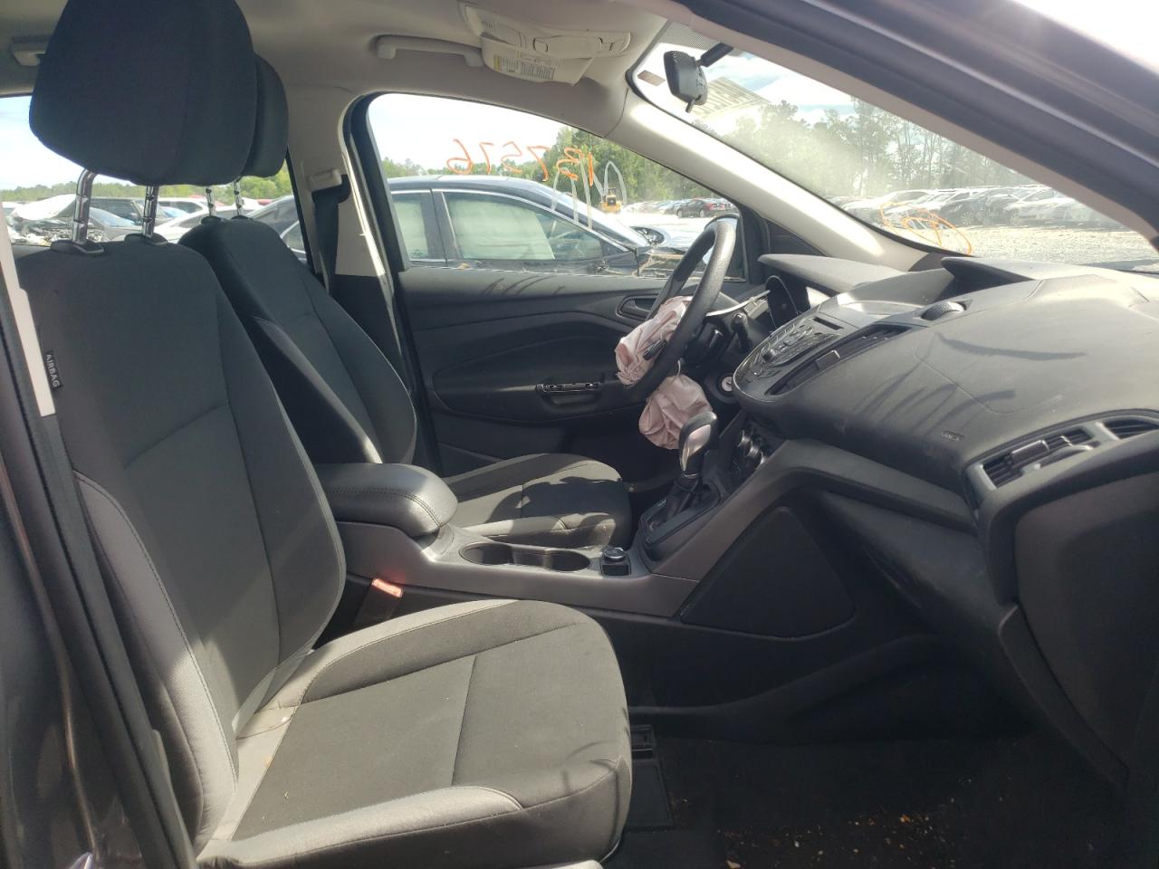 Photo 5 from auction – 2013 FORD ESCAPE S with VIN 1FMCU0F77DUA61510