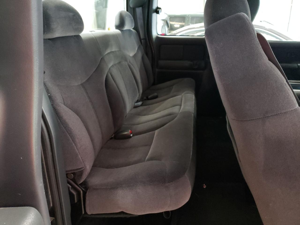Photo 6 from auction – 2001 GMC NEW SIERRA with VIN 1GTEK19V81E220303