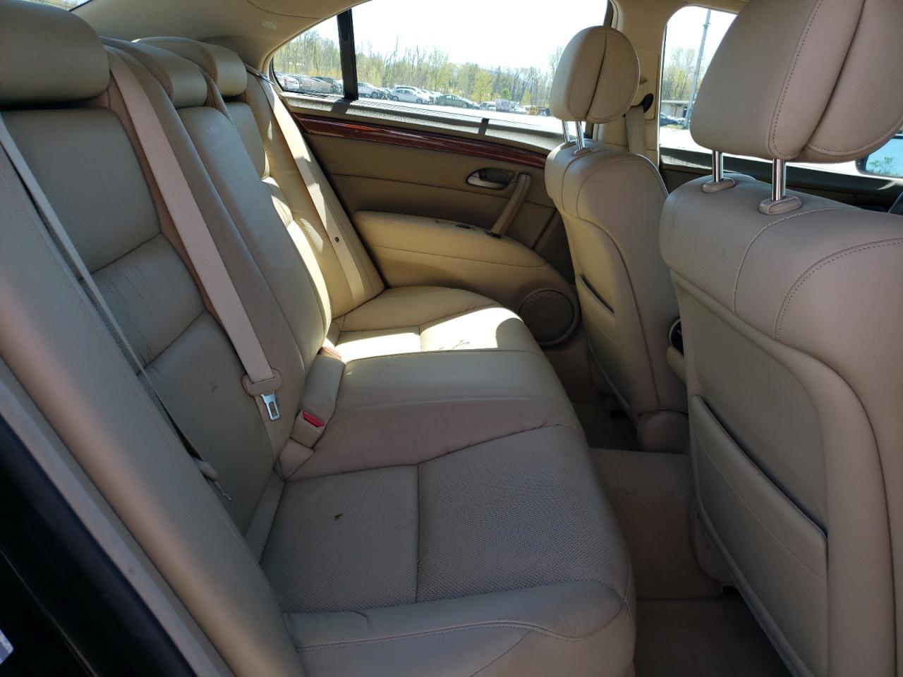 Photo 6 from auction – 2005 ACURA RL with VIN JH4KB16565C001802