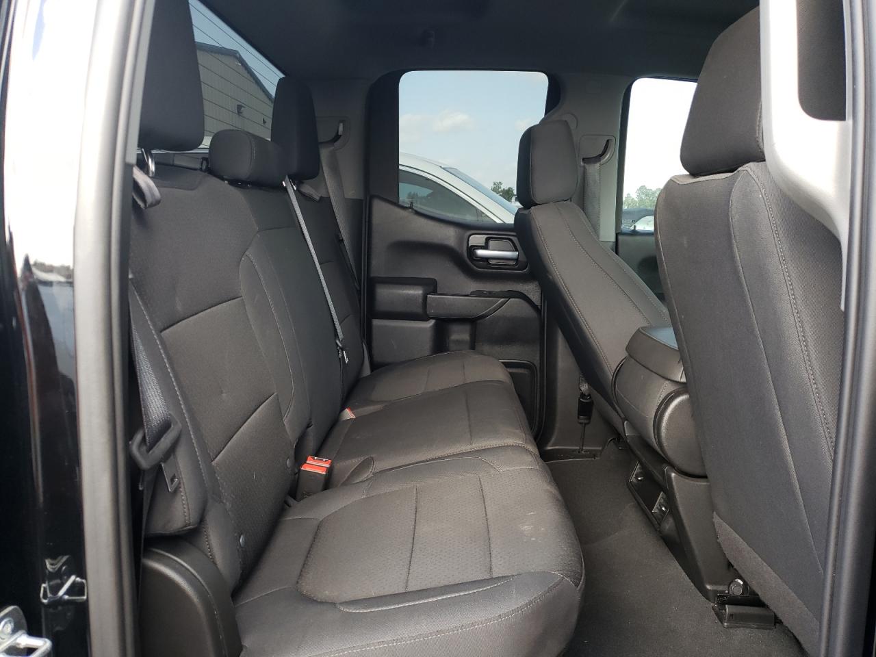 Photo 6 from auction – 2021 CHEVROLET SILVERADO with VIN 1GCRWBEH3MZ177224