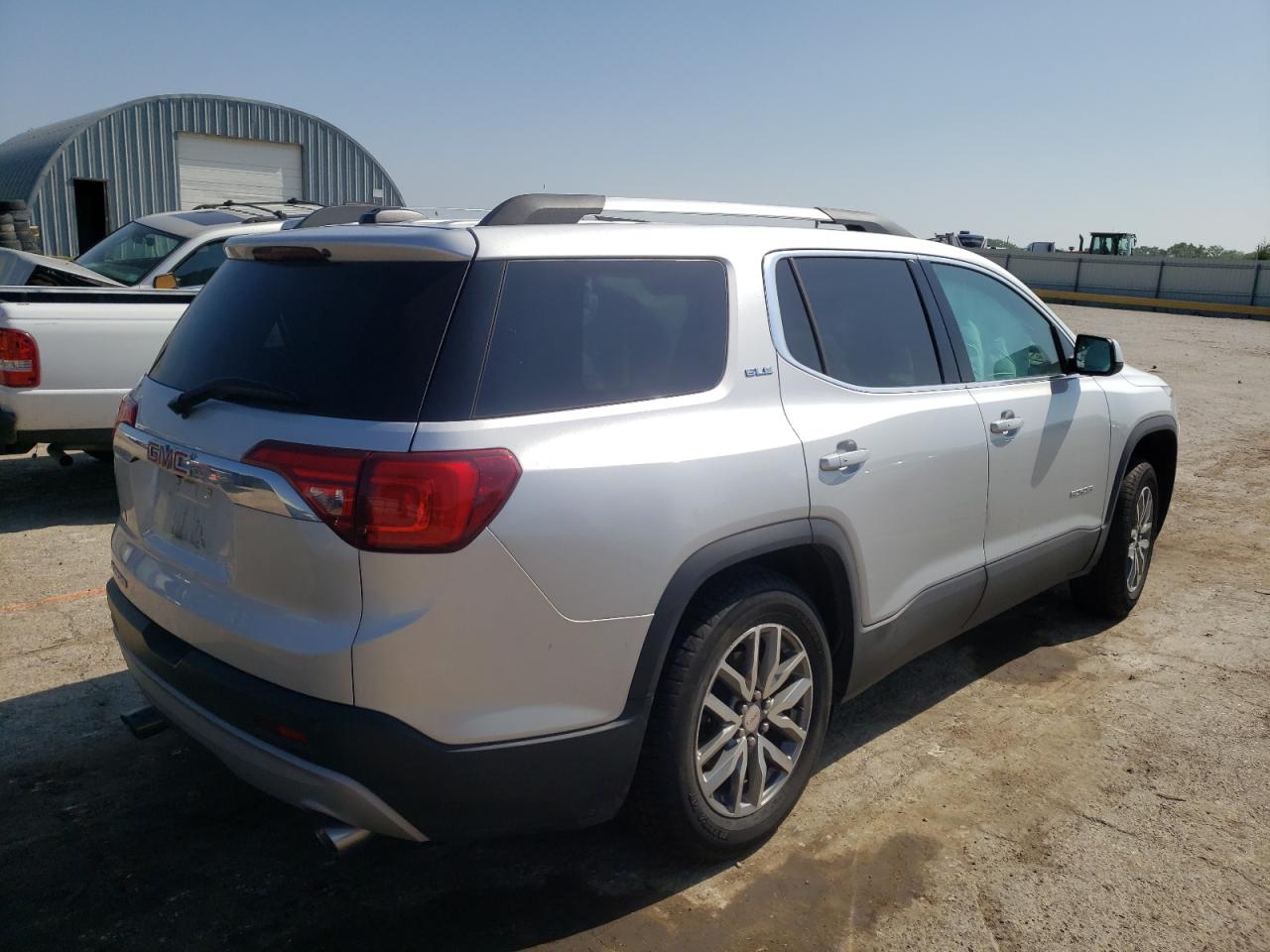 Photo 4 from auction – 2018 GMC ACADIA SLE with VIN 1GKKNLLS5JZ178044