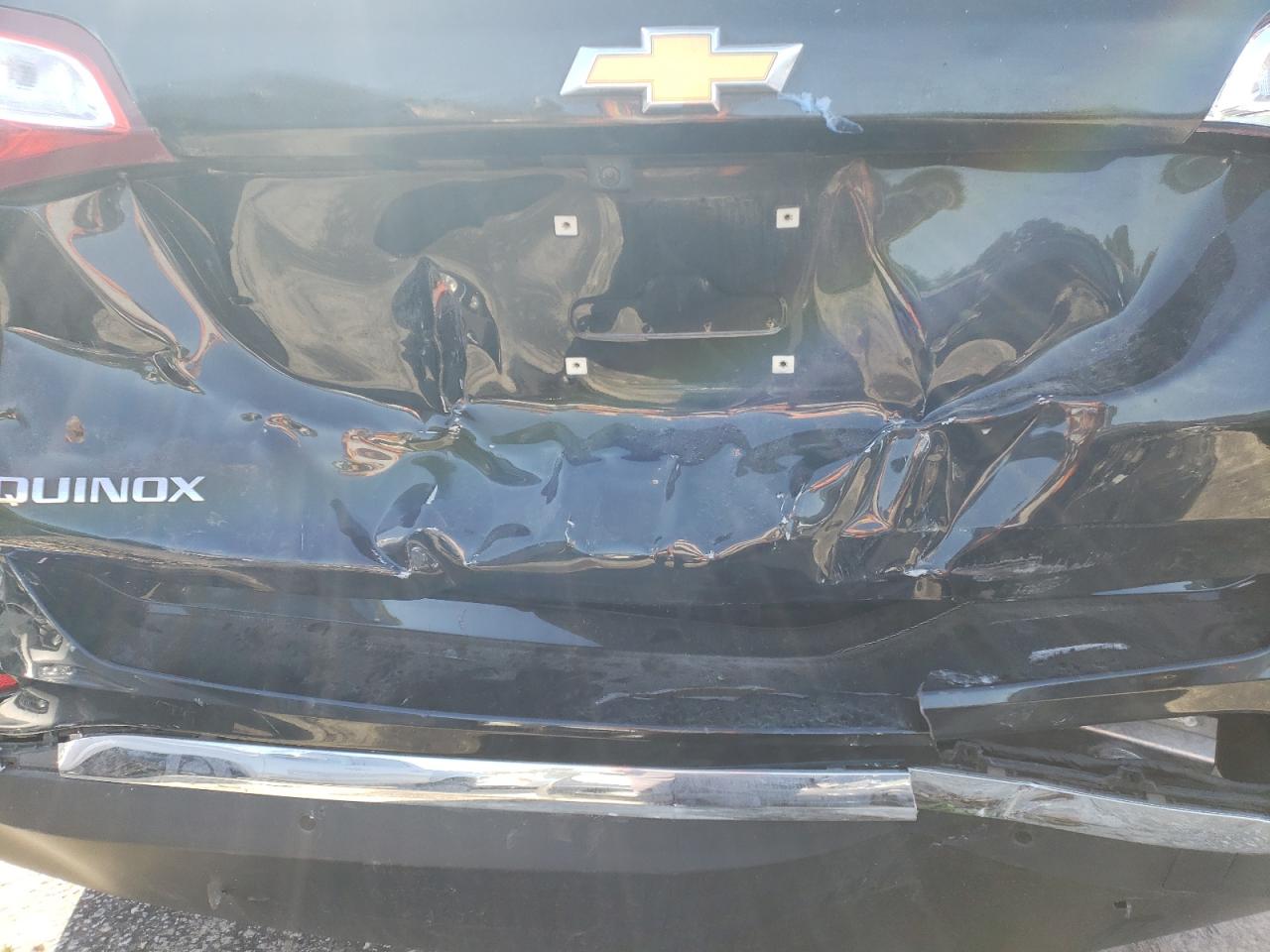 Photo 9 from auction – 2018 CHEVROLET EQUINOX LT with VIN 2GNAXJEV9J6280429
