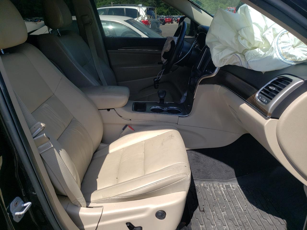 Photo 5 from auction – 2014 JEEP GRAND CHER with VIN 1C4RJEBGXEC107591