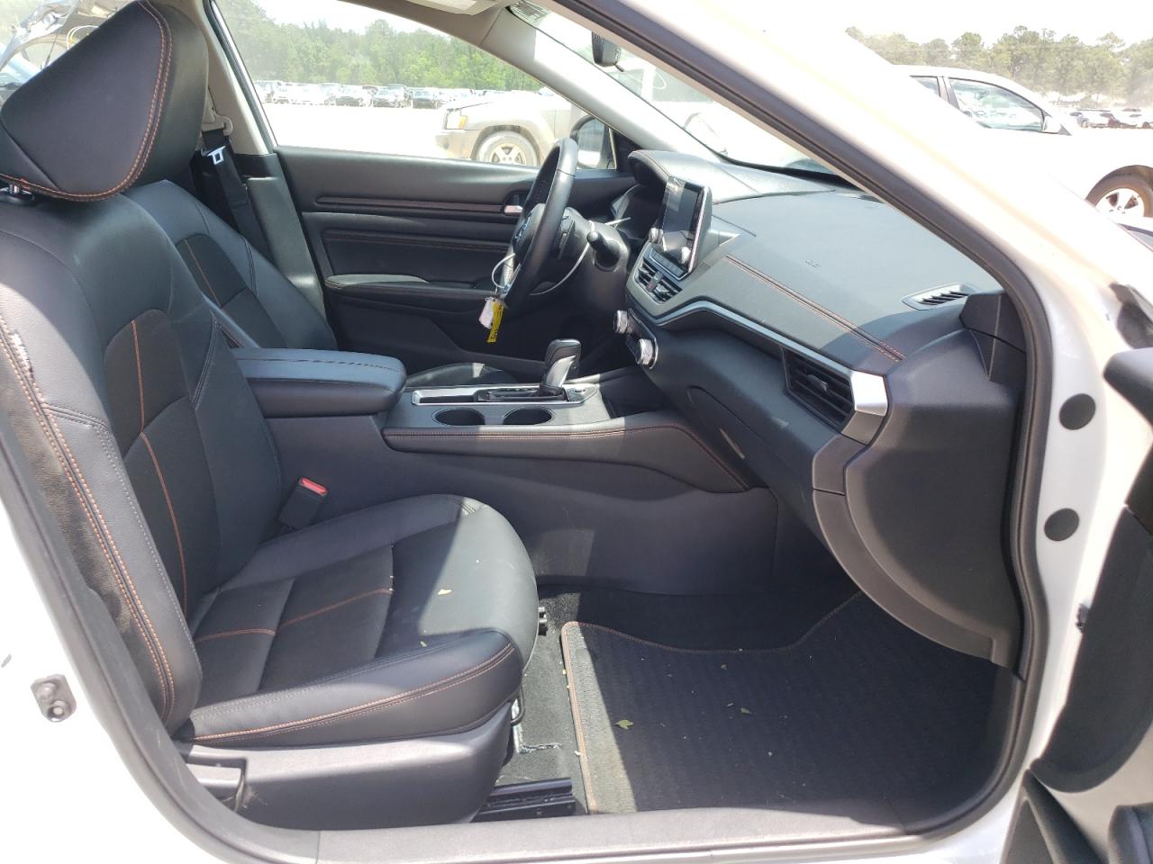 Photo 5 from auction – 2020 NISSAN ALTIMA SR with VIN 1N4BL4CV9LC209759