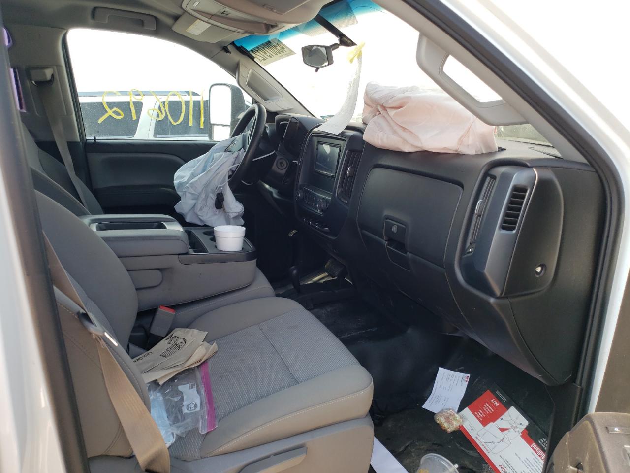 Photo 19 from auction – 2015 CHEVROLET SILVERADO with VIN 1GC2KUEG9FZ101073