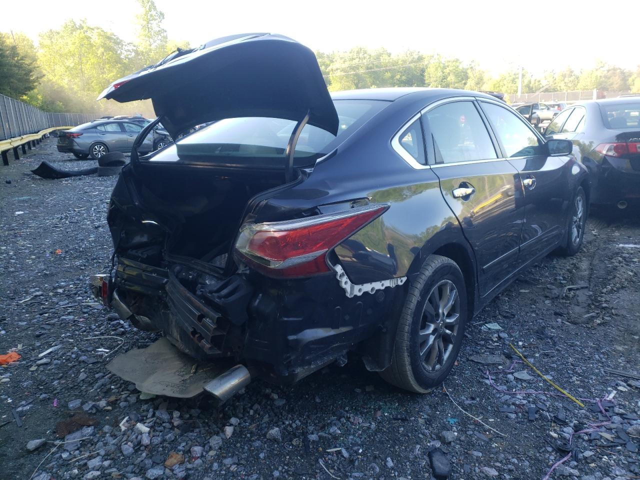 Photo 4 from auction – 2015 NISSAN ALTIMA 2.5 with VIN 1N4AL3AP0FC220583