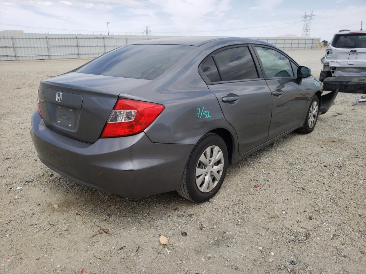 Photo 4 from auction – 2012 HONDA CIVIC LX with VIN 19XFB2F58CE391784