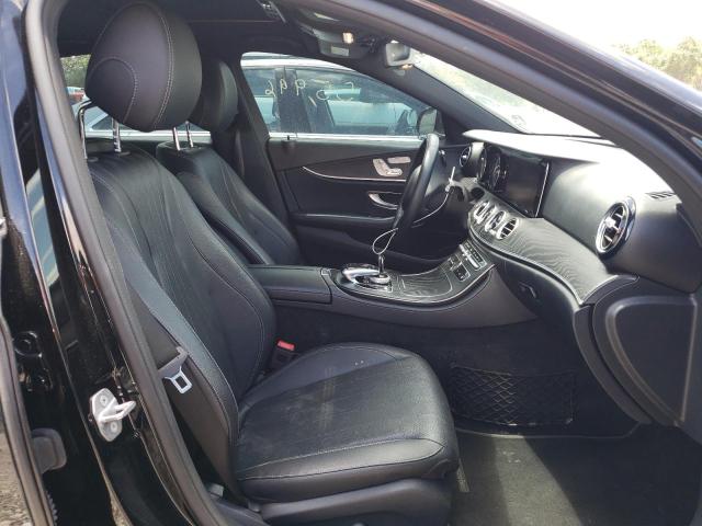 Photo 5 from auction – 2018 MERCEDES-BENZ E 300 with VIN WDDZF4JB7JA443289