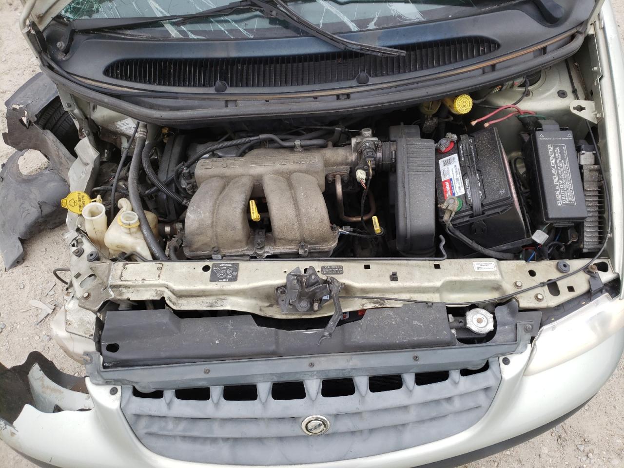 Photo 17 from auction – 2000 CHRYSLER VOYAGER with VIN 2C4FJ25B8YR712612