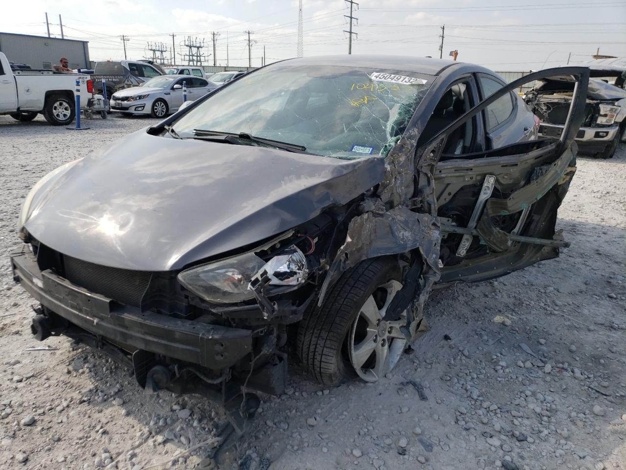 Photo 2 from auction – 2012 HYUNDAI ELANTRA GL with VIN 5NPDH4AE9CH104537