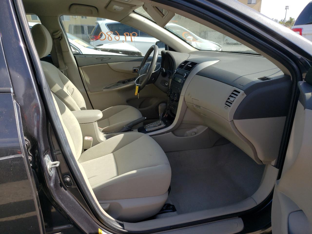 Photo 5 from auction – 2010 TOYOTA COROLLA BA with VIN 1NXBU4EE1AZ228684