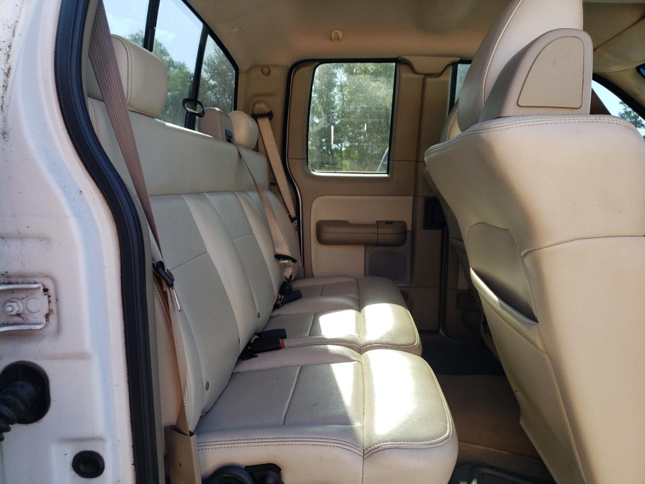Photo 6 from auction – 2004 FORD F150 with VIN 1FTPX12514NB86651