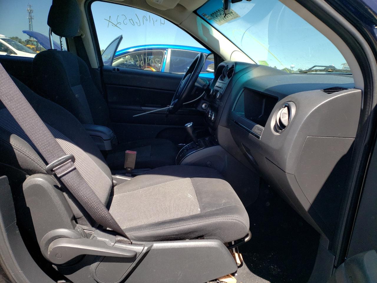 Photo 5 from auction – 2011 JEEP COMPASS SP with VIN 1J4NF1FB3BD188439