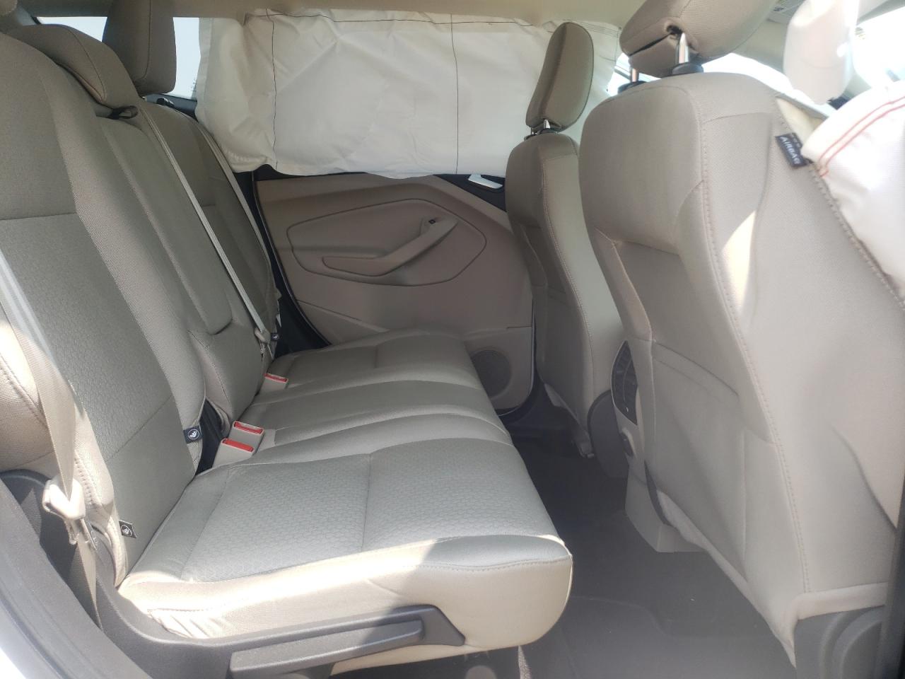 Photo 6 from auction – 2018 FORD ESCAPE SE with VIN 1FMCU9GD7JUA91417
