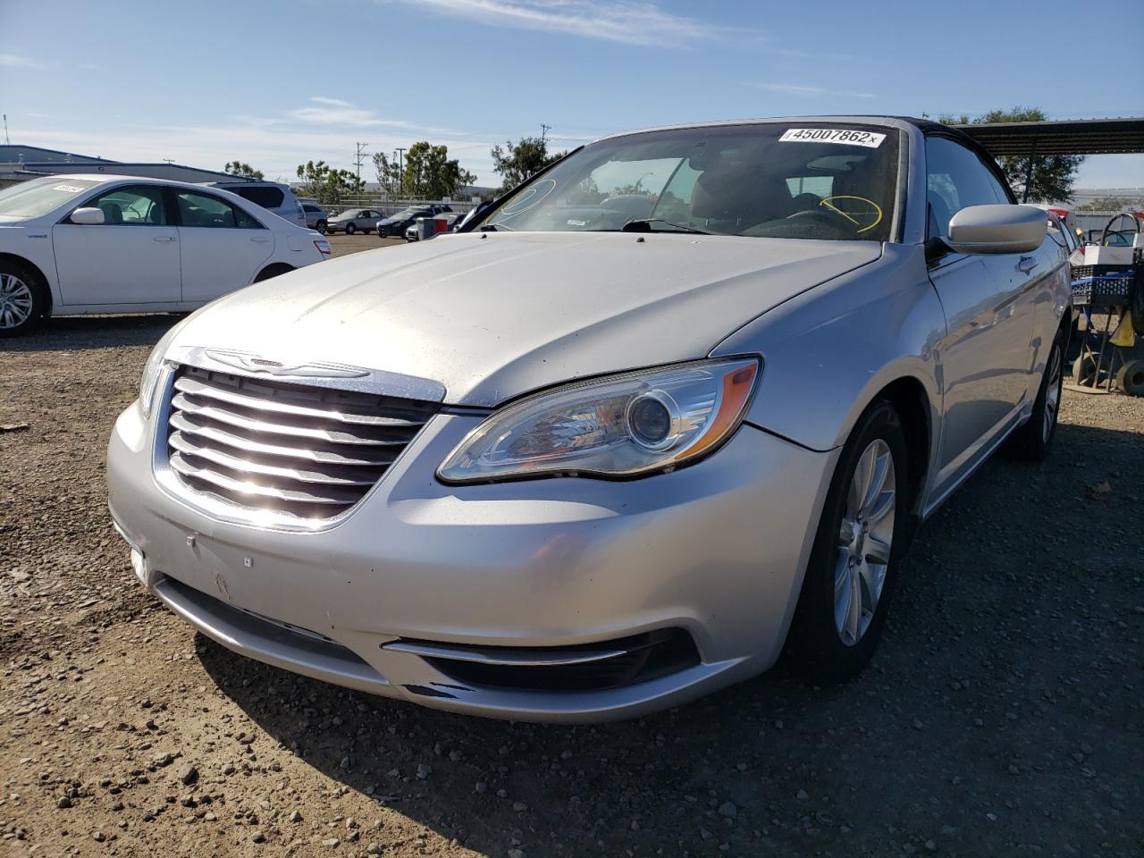 صورة رقم 2 من المزاد - 2011 CHRYSLER 200 TOURIN مع VIN 1C3BC2EB5BN532473