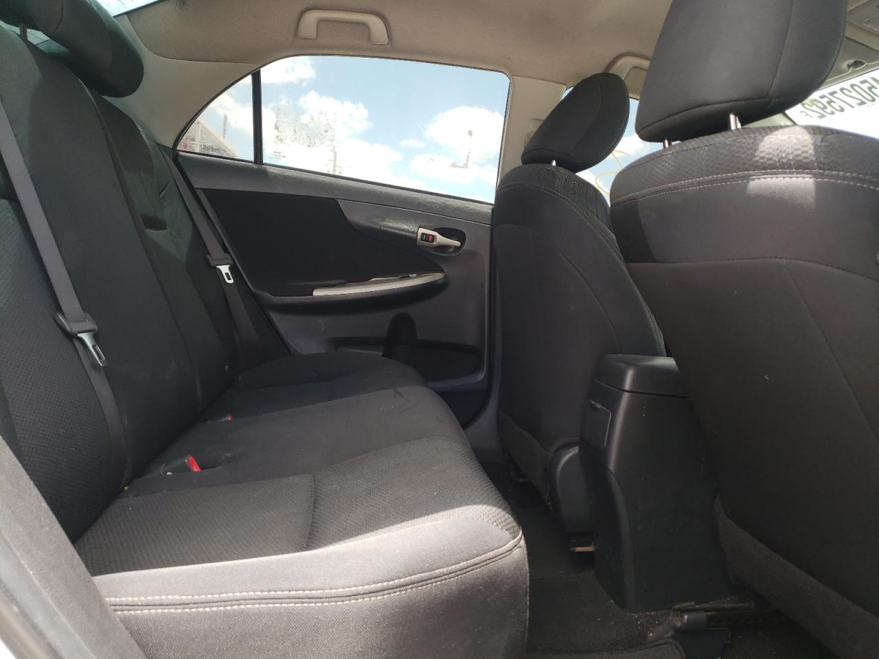 Photo 6 from auction – 2012 TOYOTA COROLLA with VIN 2T1BU4EE4CC830208