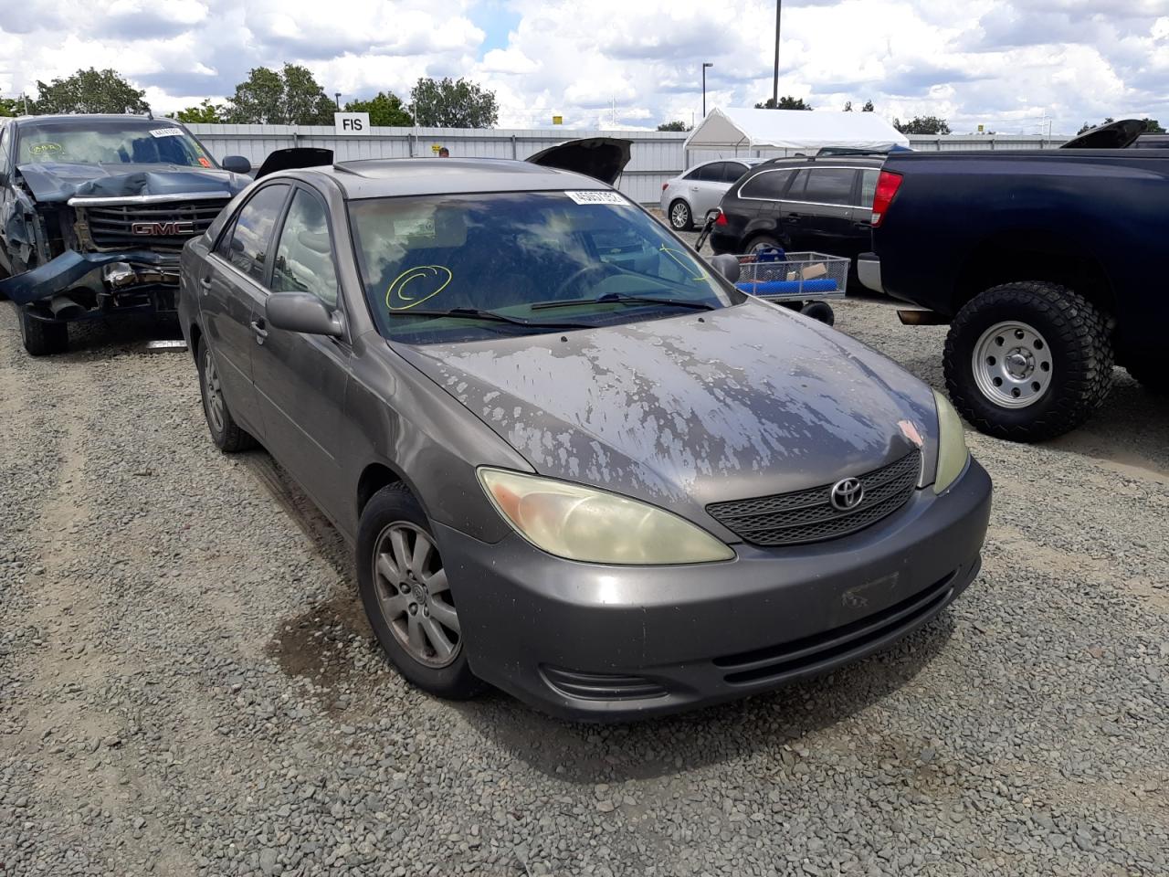 TOYOTA CAMRY LE 2002 with VIN 4T1BE30K02U586445 - Photo from auction