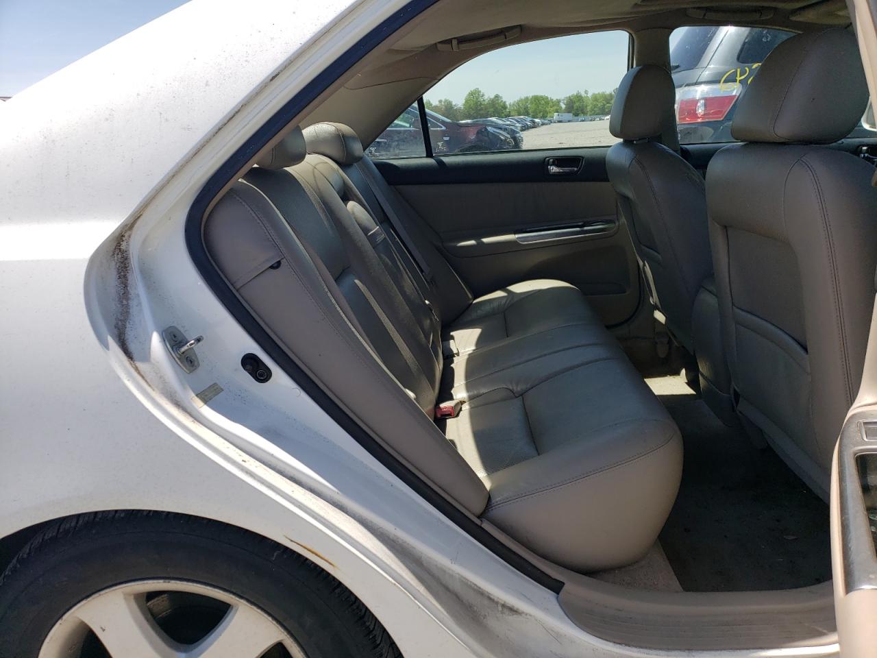 Photo 6 from auction – 2002 TOYOTA CAMRY LE with VIN 4T1BF32K12U024743