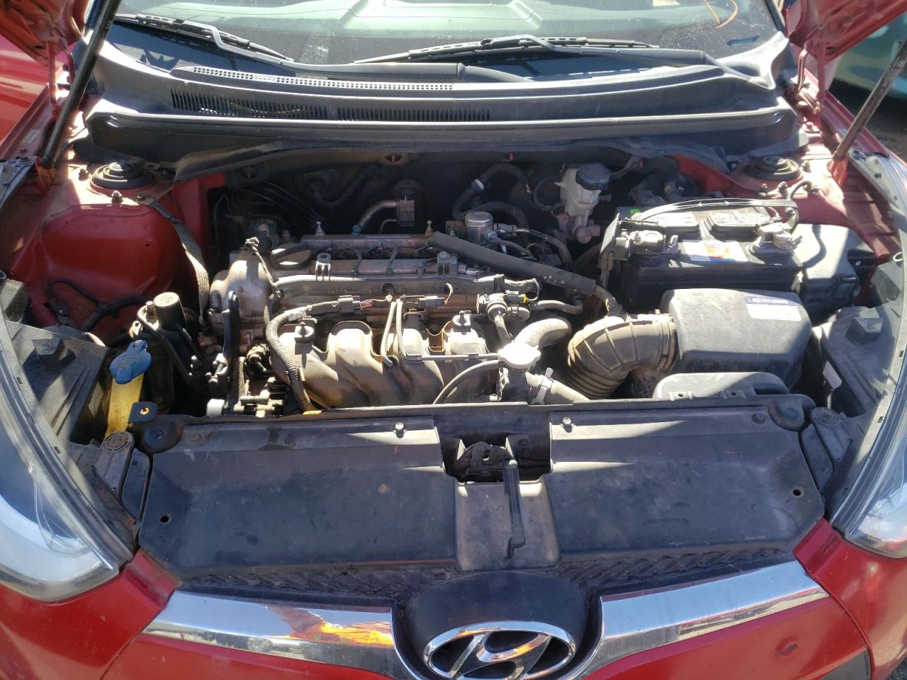 Photo 7 from auction – 2015 HYUNDAI VELOSTER with VIN KMHTC6AD4FU229092