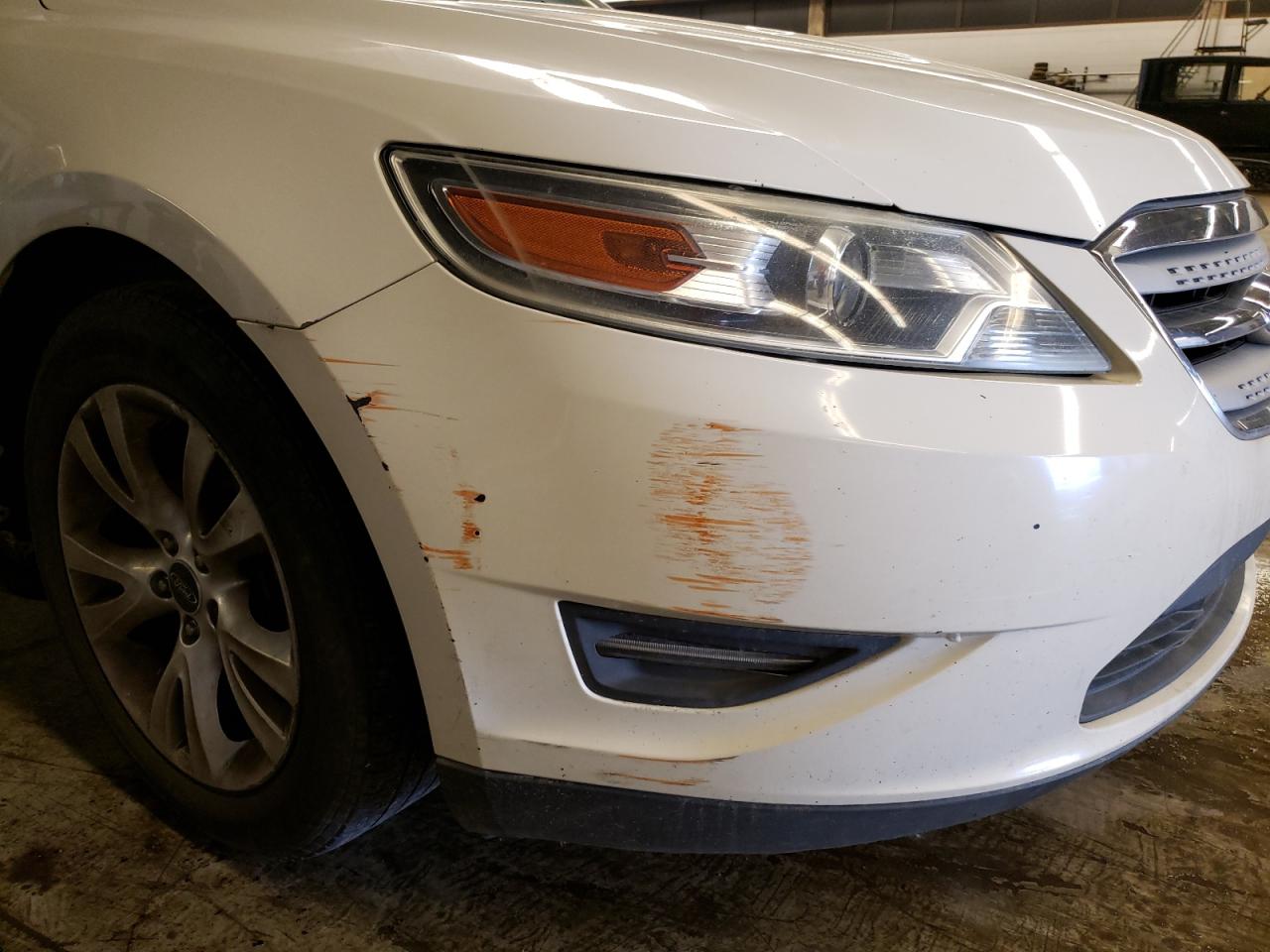 Photo 9 from auction – 2011 FORD TAURUS SEL with VIN 1FAHP2HW0BG109304