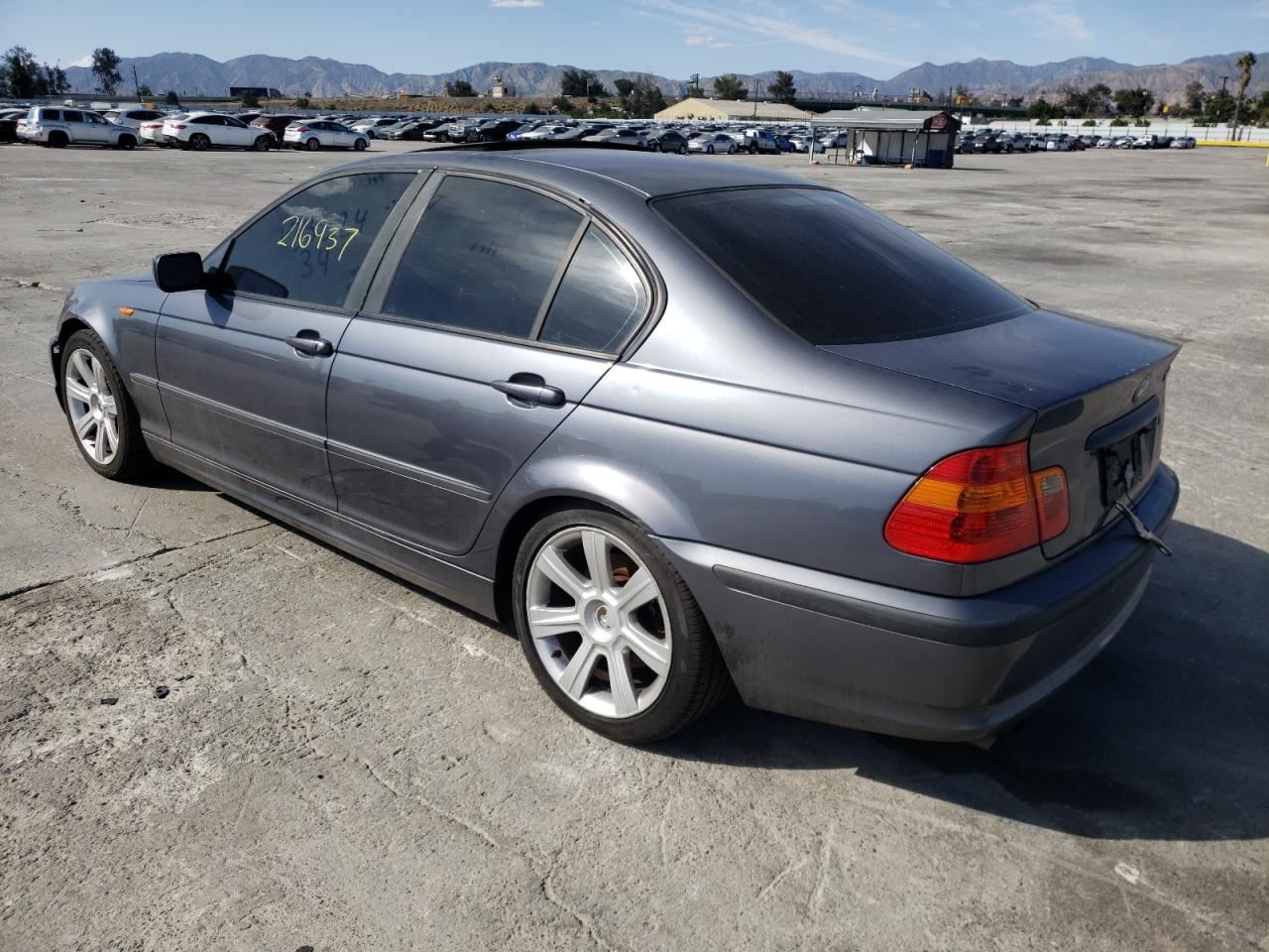 Photo 3 from auction – 2003 BMW 325 I with VIN WBAET37473NJ25153