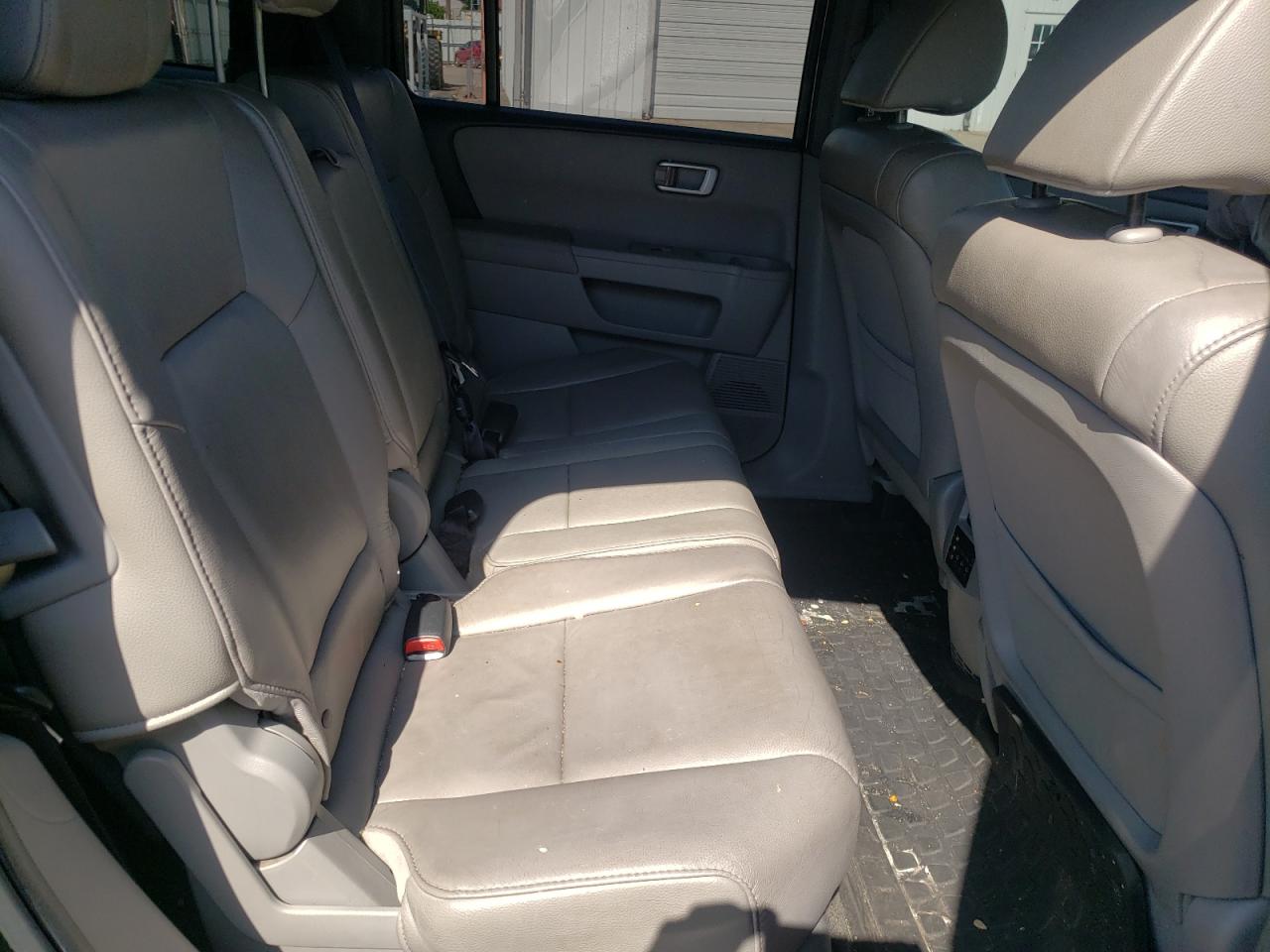 Photo 6 from auction – 2012 HONDA PILOT EXL with VIN 5FNYF4H65CB054370