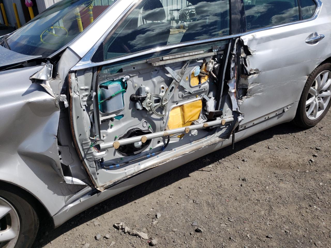 Photo 10 from auction – 2008 LEXUS LS 460 with VIN JTHBL46F885053402