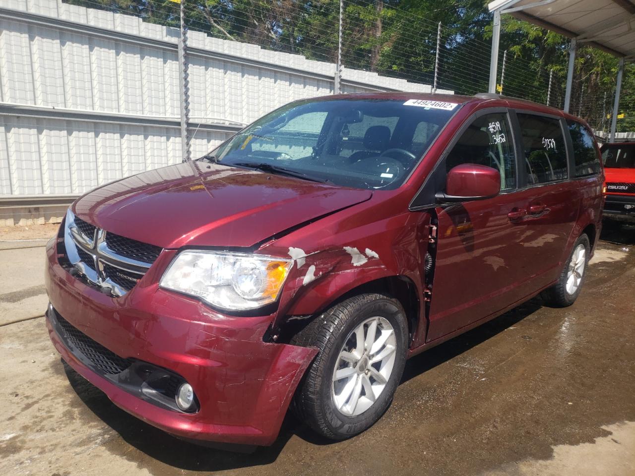 Photo 2 from auction – 2019 DODGE GRAND CARA with VIN 2C4RDGCG8KR543652