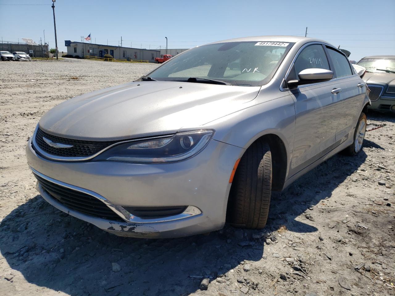 Photo 2 from auction – 2015 CHRYSLER 200 LIMITE with VIN 1C3CCCAB7FN596469