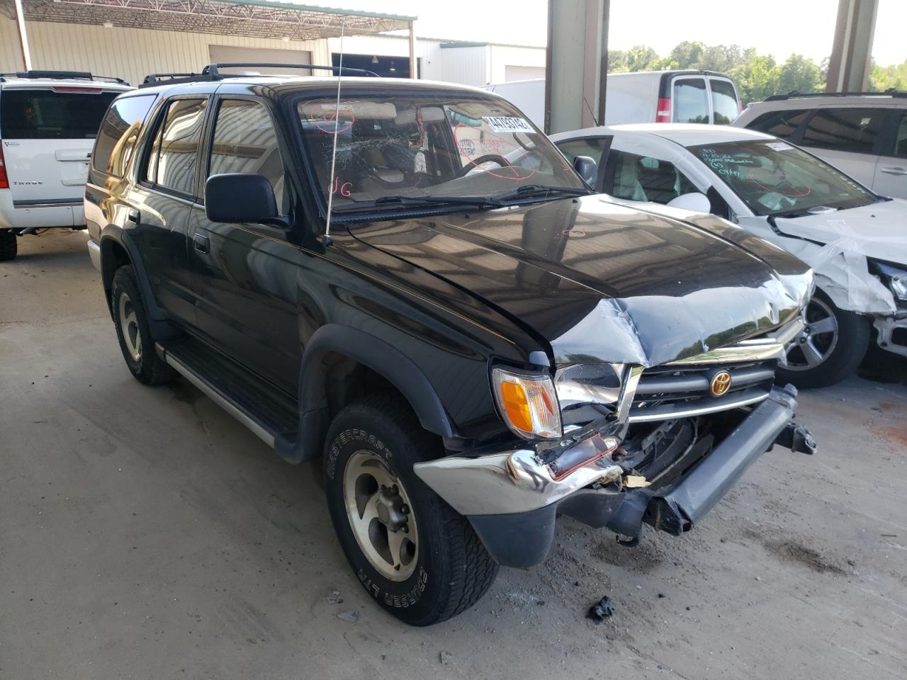 TOYOTA 4RUNNER SR 1997 with VIN JT3HN86RXV0106041 - Photo from auction
