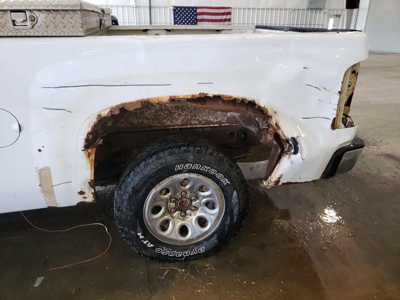 Photo 9 from auction – 2007 CHEVROLET SILVERADO with VIN 1GCEK19067Z633889