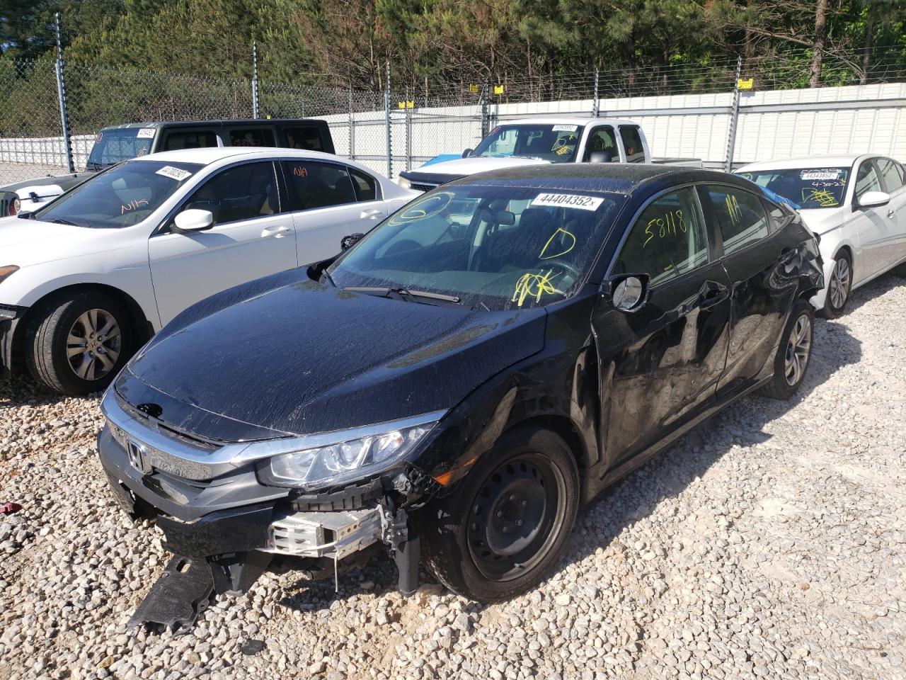 Photo 2 from auction – 2017 HONDA CIVIC LX with VIN 19XFC2F50HE023930