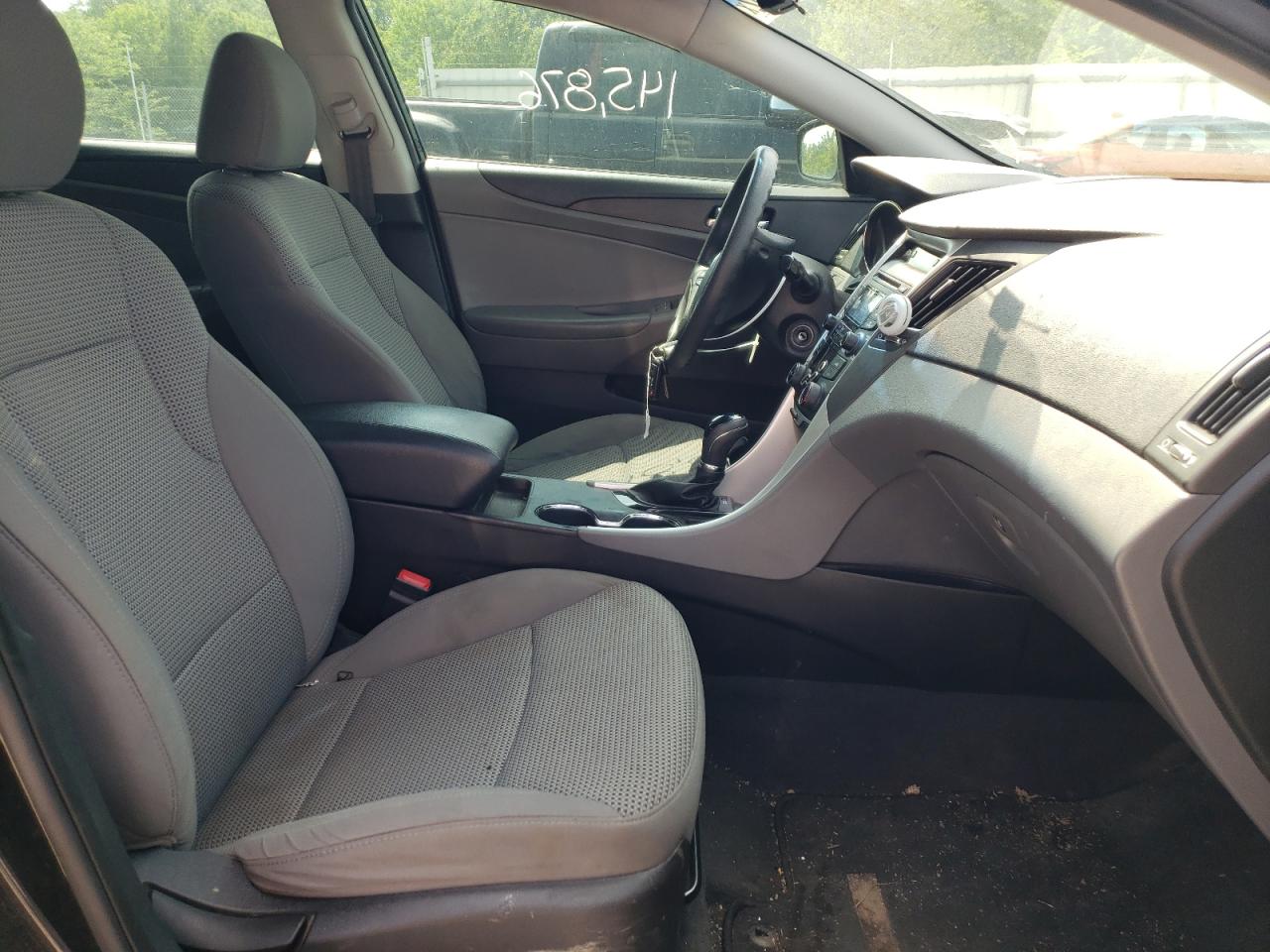 Photo 5 from auction – 2012 HYUNDAI SONATA GLS with VIN 5NPEB4ACXCH474948