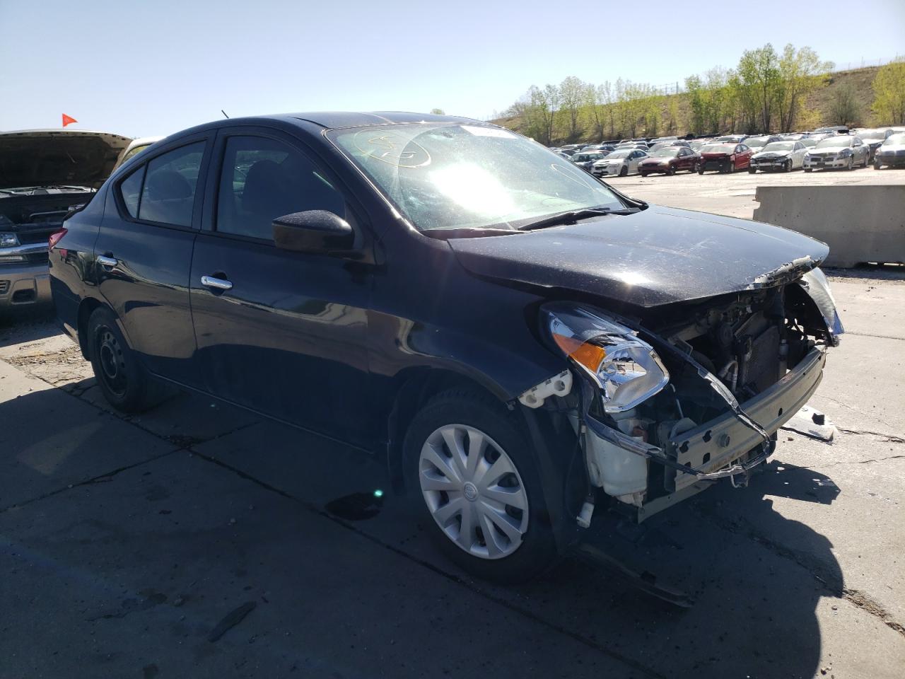 NISSAN VERSA S 2015 with VIN 3N1CN7AP7FL850564 - Photo from auction