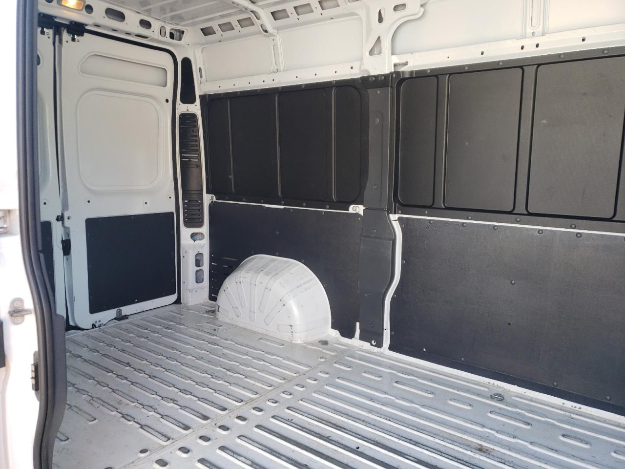 Photo 6 from auction – 2019 RAM PROMASTER with VIN 3C6TRVBG3KE553933