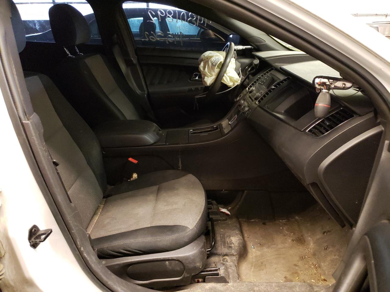 Photo 5 from auction – 2015 FORD TAURUS POL with VIN 1FAHP2MT6FG109339