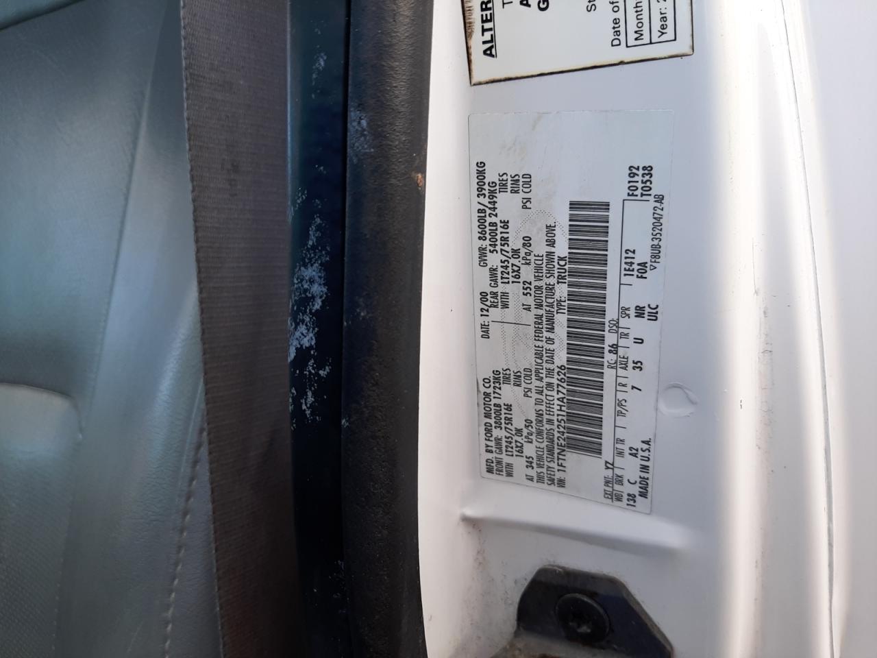 Zdjęcie 10 z aukcji – 2001 FORD ECONOLINE z VIN 1FTNE24251HA77626