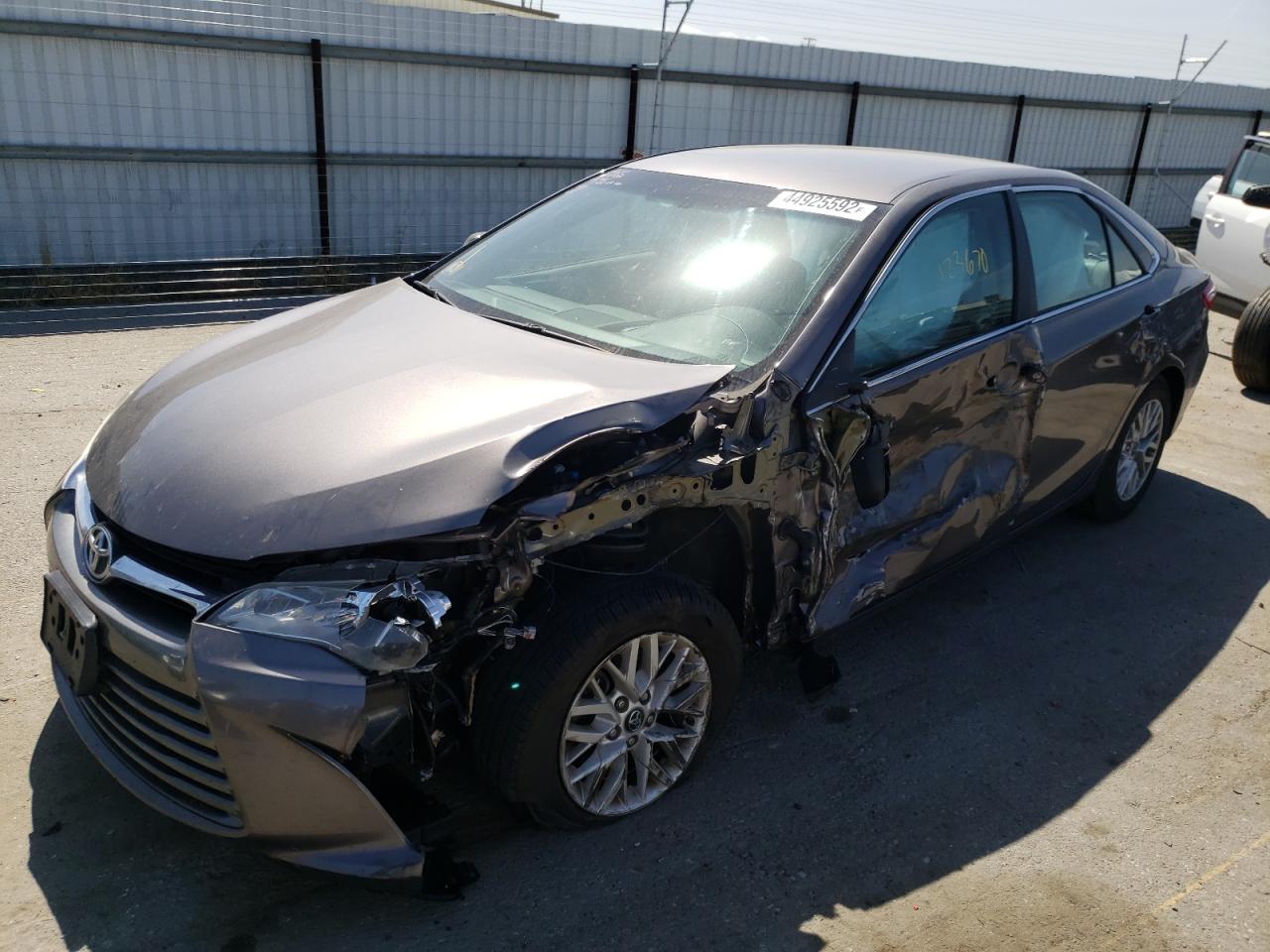 Photo 9 from auction – 2016 TOYOTA CAMRY LE with VIN 4T1BF1FK6GU261069