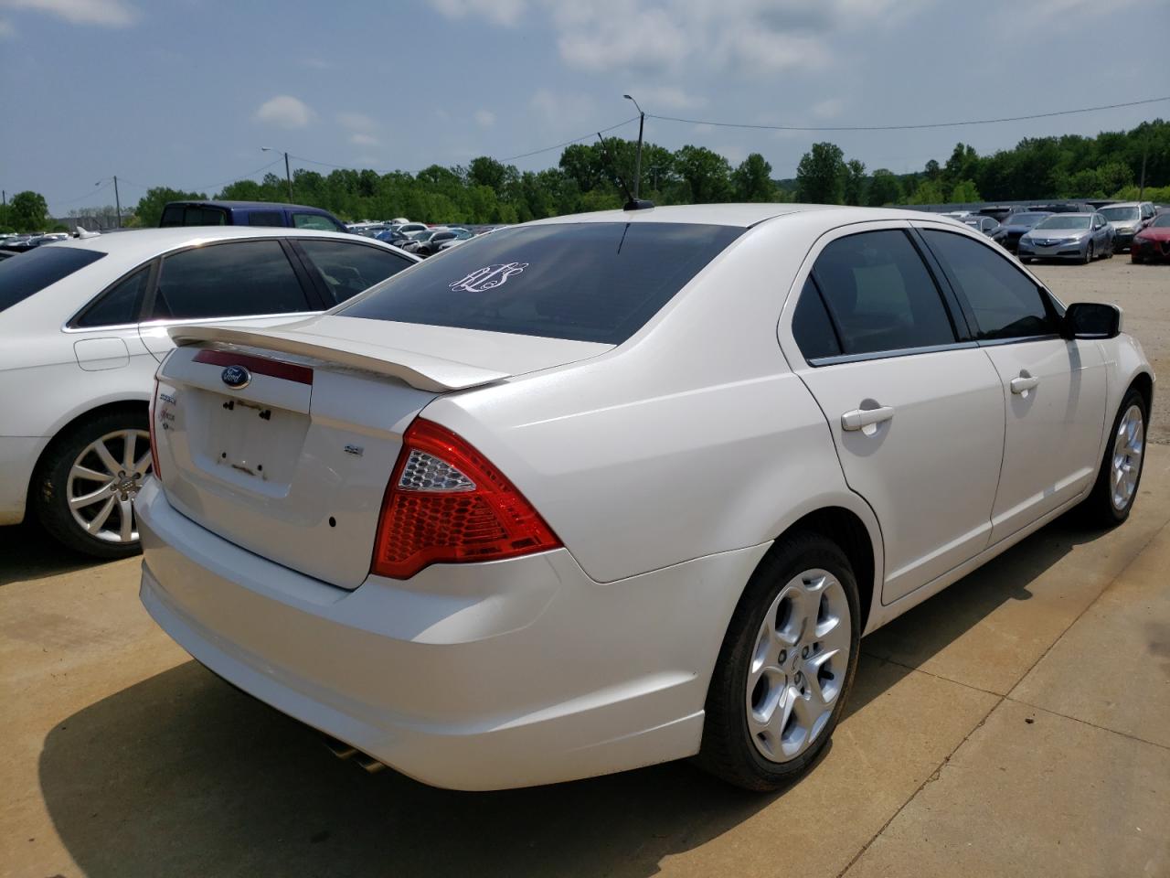 Photo 4 from auction – 2011 FORD FUSION SE with VIN 3FAHP0HA5BR285153