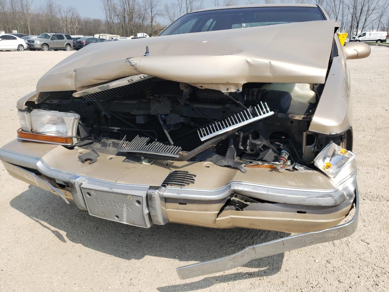 Photo 9 from auction – 1996 BUICK ROADMASTER with VIN 1G4BN52P2TR420128