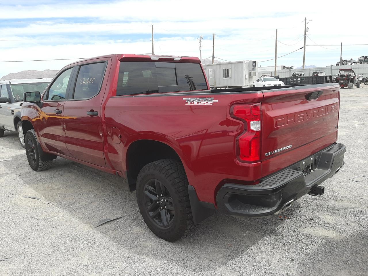 Photo 3 from auction – 2021 CHEVROLET SILVERADO with VIN 1GCPYFED3MZ155052