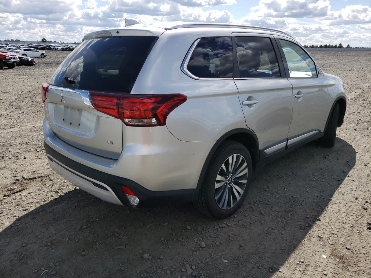 Photo 4 from auction – 2020 MITSUBISHI OUTLANDER with VIN JA4AD3A31LZ020691