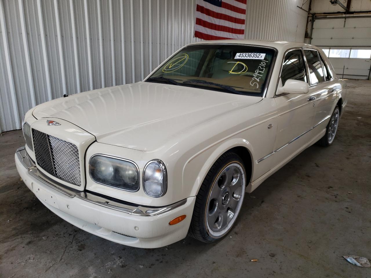 Photo 2 from auction – 2001 BENTLEY ARNAGE with VIN SCBLC31E91CX05950