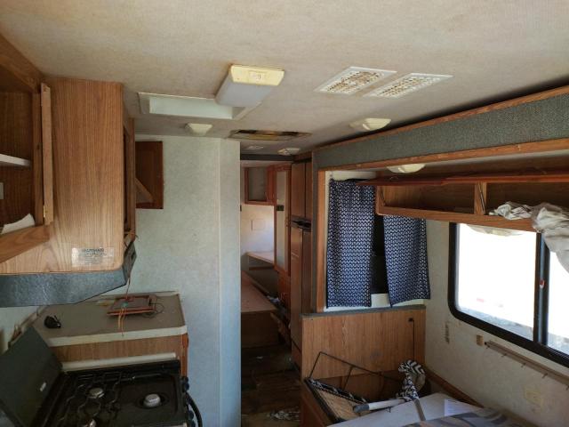 Photo 9 from auction – 2003 FLEETWOOD BOUNDER with VIN 1FCNF53S920A07837