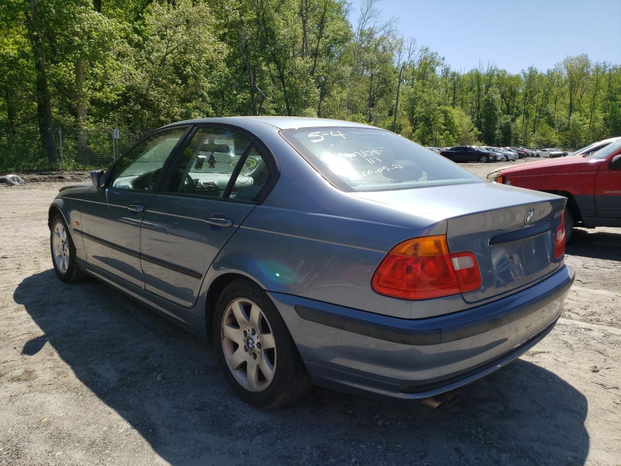 Photo 3 from auction – 2001 BMW 325 I with VIN WBAAV33401FU81126